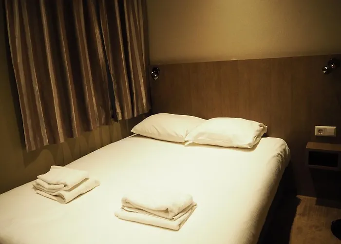 Aston City Hotel